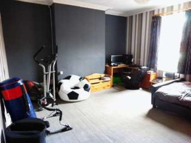  Image of 6 bedroom Semi-Detached house for sale in Hawthorne Road Bootle L20 at Hawthorne Road  Bootle, L20 3AS