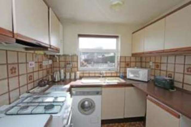  Image of 2 bedroom Bungalow for sale in Hayes Court Halfway Sheffield S20 at Halfway Sheffield Mosborough, S20 4TS