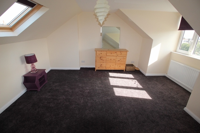  Image of 4 bedroom Semi-Detached house to rent in Hayfield Crescent Aberdeen AB24 at Hilton Aberdeen Aberdeen, AB24 4JW