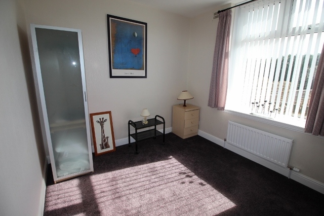  Image of 4 bedroom Semi-Detached house to rent in Hayfield Crescent Aberdeen AB24 at Hilton Aberdeen Aberdeen, AB24 4JW