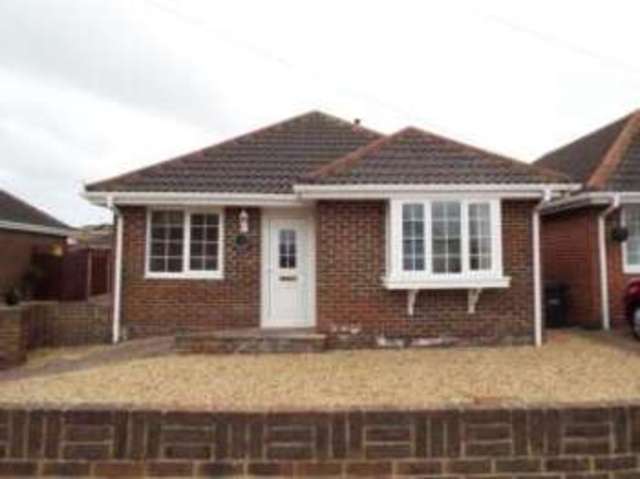  Image of 3 bedroom Bungalow for sale in Belmont Gardens Hayling Island PO11 at Hayling Island Hampshire Eastoke, PO11 9RQ