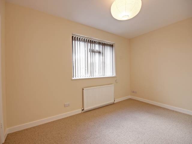  Image of 2 bedroom Flat to rent in Hazelwood Drive St. Albans AL4 at St Albans Hertfordshire Sandridge, AL4 0UP