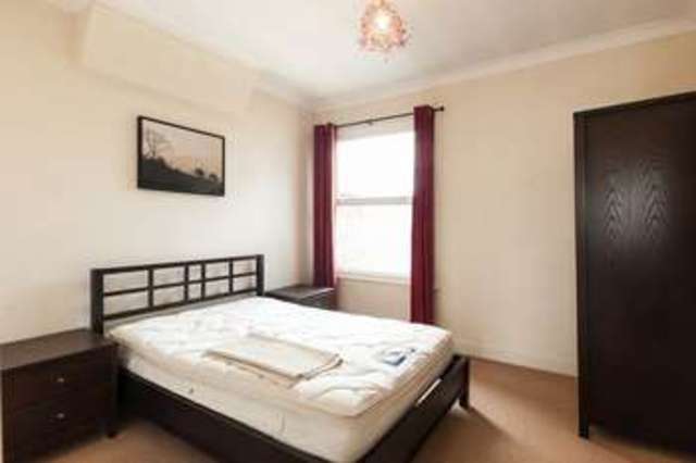  Image of 1 bedroom Flat for sale in Heath Road Twickenham TW1 at Heath Road  Twickenham, TW1 4BN