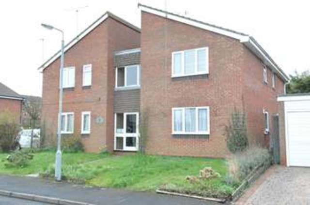  Image of 1 bedroom Studio flat for sale in Henley Drive Droitwich WR9 at Henley Drive  Droitwich, WR9 7RX