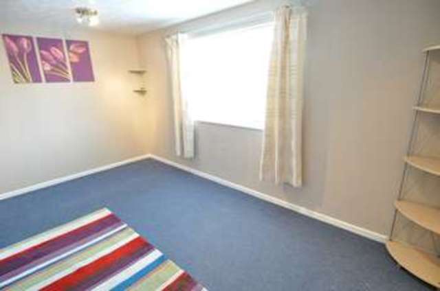  Image of 1 bedroom Studio flat for sale in Henley Drive Droitwich WR9 at Henley Drive  Droitwich, WR9 7RX