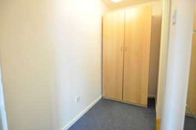  Image of 1 bedroom Studio flat for sale in Henley Drive Droitwich WR9 at Henley Drive  Droitwich, WR9 7RX