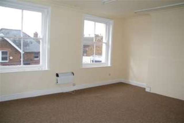  Image of 3 bedroom Flat to rent in High Street Hunstanton PE36 at Hunstanton, PE36 5AF