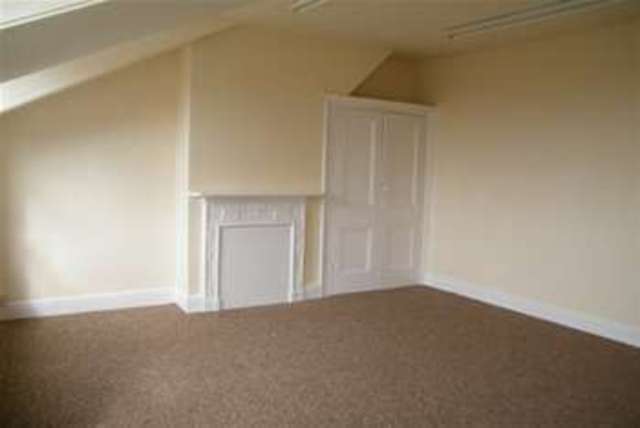  Image of 3 bedroom Flat to rent in High Street Hunstanton PE36 at Hunstanton, PE36 5AF
