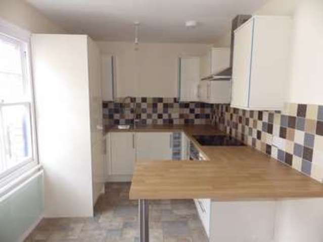  Image of 1 bedroom Flat to rent in High Street St. Neots PE19 at High Street  St. Neots, PE19 1JA