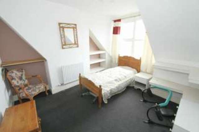  Image of 4 bedroom Terraced house for sale in High Street Swanage BH19 at Swanage, BH19 2NN