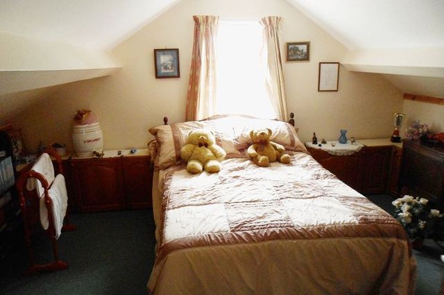 Image of 3 bedroom Detached house for sale in High Street Twyning Tewkesbury GL20 at High Street Twyning Tewkesbury, GL20 6DE