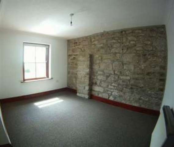  Image of 1 bedroom Flat to rent in Hill Head Penryn TR10 at Hill Head  Penryn, TR10 8JT