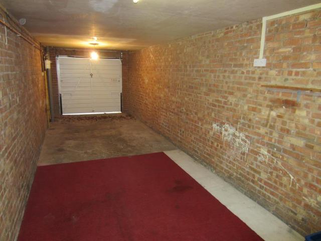  Image of 4 bedroom Detached house to rent in Hitches Lane Edgbaston Birmingham B15 at Birmingham, B15 2LS