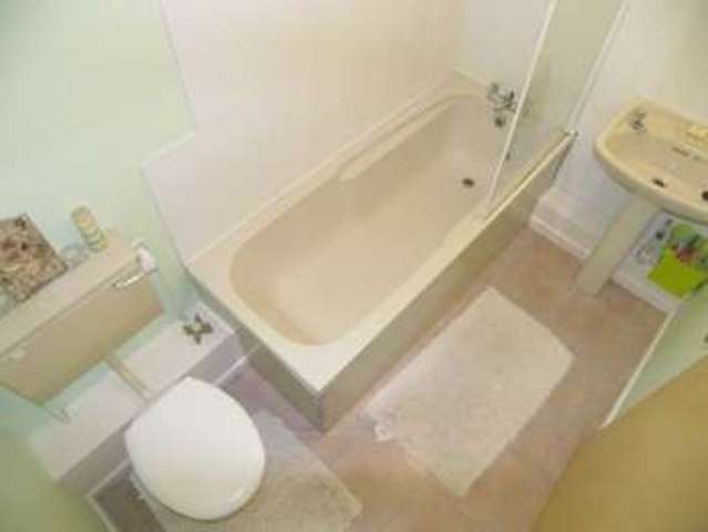  Image of 1 bedroom Property to rent in Hoghton Close St. Annes Lytham St. Annes FY8 at St Annes Lytham St Annes Lytham St Annes, FY8 3NA