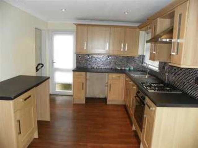  Image of 2 bedroom Property for sale in Hollett Road Treboeth Swansea SA5 at Hollett Road Treboeth Treboeth, SA5 9EZ