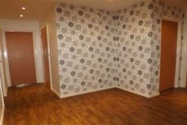  Image of 3 bedroom Penthouse to rent in Bolton Road Blackburn BB2 at Blackburn, BB2 4GY