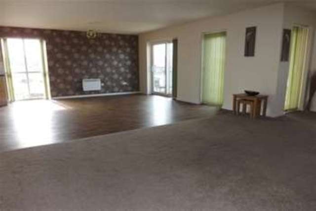  Image of 3 bedroom Penthouse to rent in Bolton Road Blackburn BB2 at Blackburn, BB2 4GY