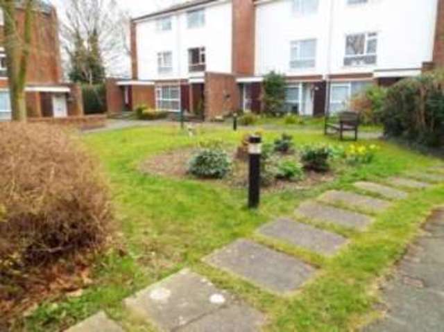  Image of 1 bedroom Flat for sale in Holmbury Grove Featherbed Lane Forestdale Croydon CR0 at Featherbed Lane Croydon New Addington, CR0 9AN