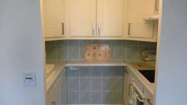  Image of 1 bedroom Retirement Property for sale in St. Albans Road Torquay TQ1 at St. Albans Road Babbacombe Torquay, TQ1 3ND