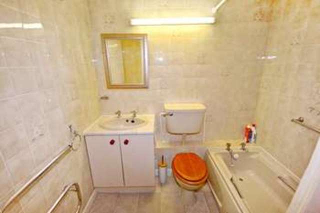  Image of 1 bedroom Retirement Property for sale in Upper Holland Road Sutton Coldfield B72 at 82 Upper Holland Road  Sutton Coldfield, B72 1RD