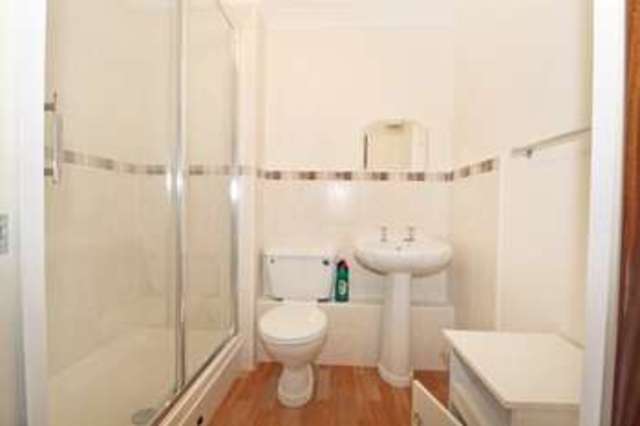 Image of 1 bedroom Retirement Property for sale in Mersham Gardens Southampton SO18 at Mersham Gardens Bitterne Southampton, SO18 6TX