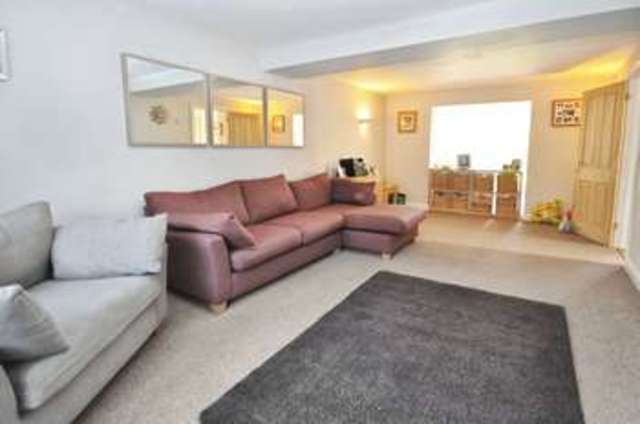 Image of 4 bedroom Semi-Detached house for sale in Horton-Cum-Studley Oxford OX33 at Horton-Cum-Studley Oxford Oxfordshire, OX33 1BB