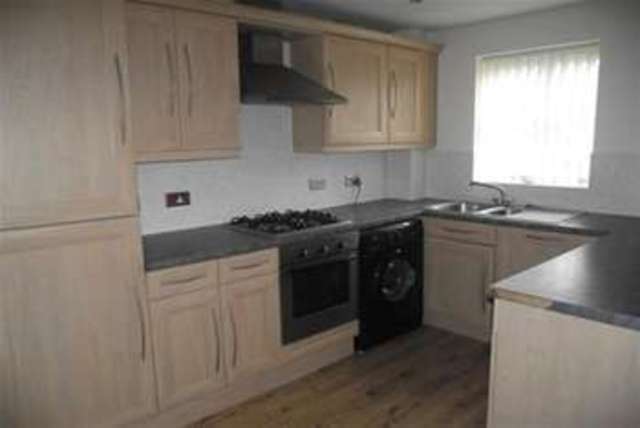  Image of 2 bedroom Flat to rent in Houston Gardens Great Sankey Warrington WA5 at Warrington, WA5 8DN