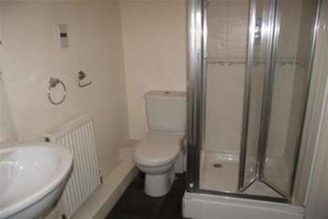  Image of 2 bedroom Flat to rent in Houston Gardens Great Sankey Warrington WA5 at Warrington, WA5 8DN
