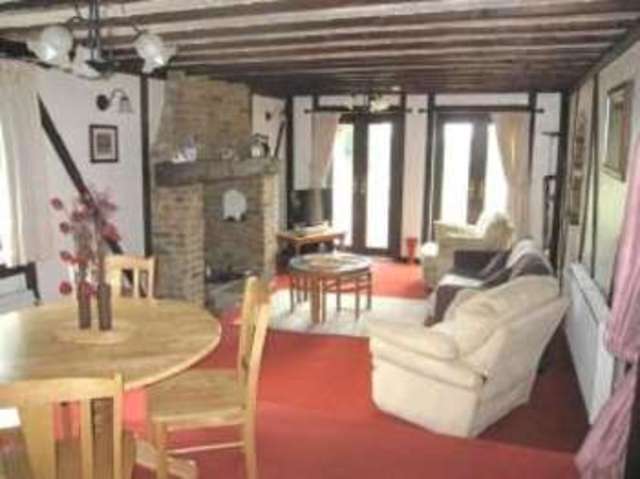  Image of 2 bedroom Bungalow for sale in Burlington Gardens Hullbridge Hockley SS5 at Hullbridge Hockley Hullbridge, SS5 6BE