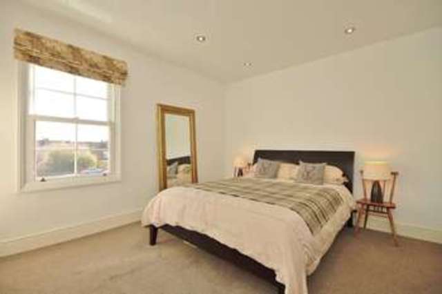  Image of 2 bedroom Terraced house for sale in Humphris Street Warwick CV34 at Warwick Warwickshire, CV34 5RA
