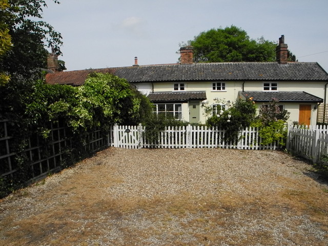  Image of 2 bedroom Cottage to rent in Hunstead Lane Brooke Norwich NR15 at Hunstead Lane Brooke Norwich, NR15 1JP