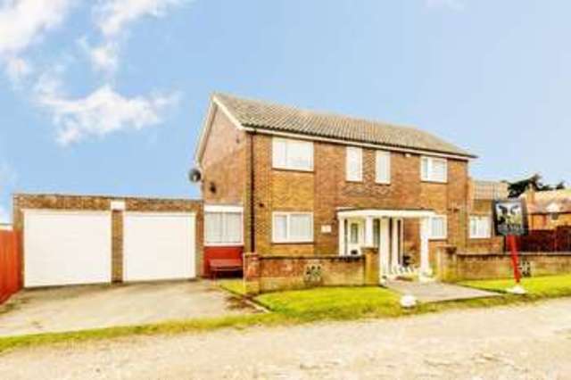  Image of 4 bedroom Detached house for sale in Cliff Road Hythe CT21 at Cliff Road  Hythe, CT21 5XW