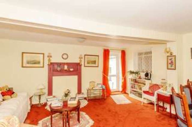  Image of 4 bedroom Detached house for sale in Cliff Road Hythe CT21 at Cliff Road  Hythe, CT21 5XW