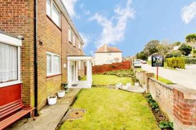  Image of 4 bedroom Detached house for sale in Cliff Road Hythe CT21 at Cliff Road  Hythe, CT21 5XW