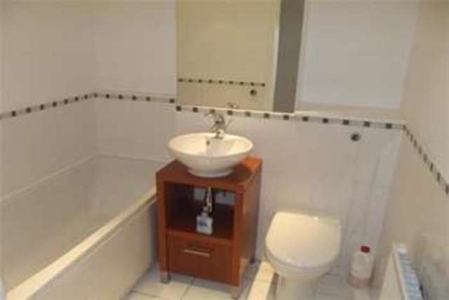  Image of 2 bedroom Flat to rent in Maxwell Street Glasgow G1 at Glasgow, G1 4EP