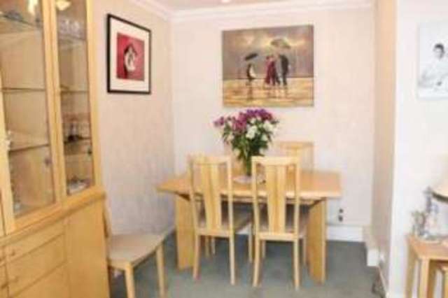  Image of 2 bedroom Flat for sale in Poplar Way Ilford IG6 at Barkingside  Barkingside, IG6 1EL