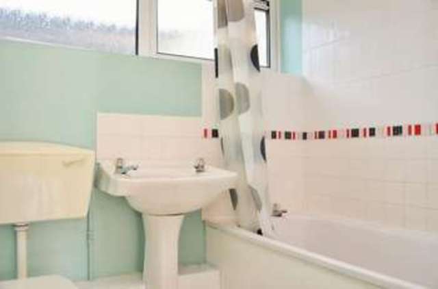  Image of 1 bedroom Flat for sale in Holme Oaks Ocle Pychard Hereford HR1 at Holme Oaks Ocle Pychard Hereford, HR1 3RE