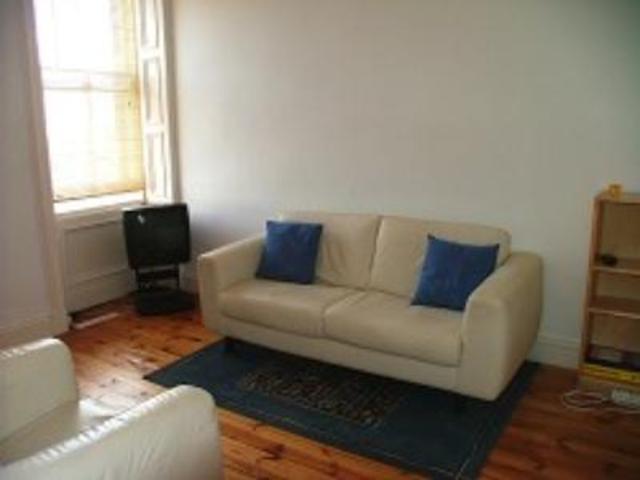  Image of 2 bedroom Flat to rent in Iona Street Edinburgh EH6 at Iona Street  Edinburgh, EH6 8SP