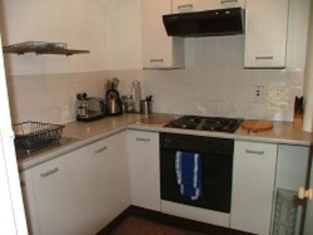  Image of 2 bedroom Flat to rent in Iona Street Edinburgh EH6 at Iona Street  Edinburgh, EH6 8SP