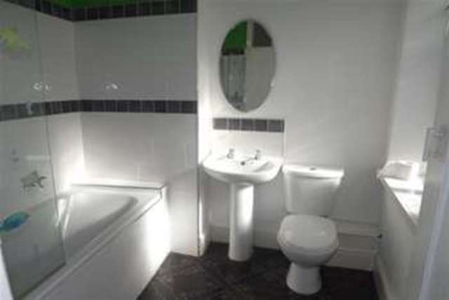  Image of 1 bedroom Detached house to rent in Ivy Street Burnley BB10 at Burnley, BB10 1TA