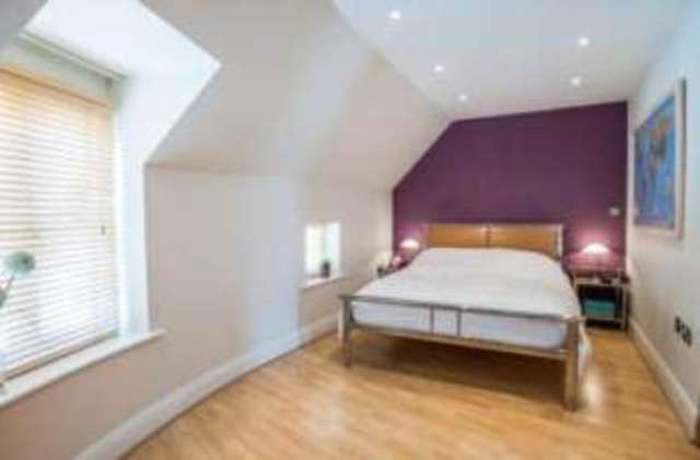 Image of 2 bedroom Flat for sale in South Road Faversham ME13 at South Road Faversham Faversham, ME13 7JN