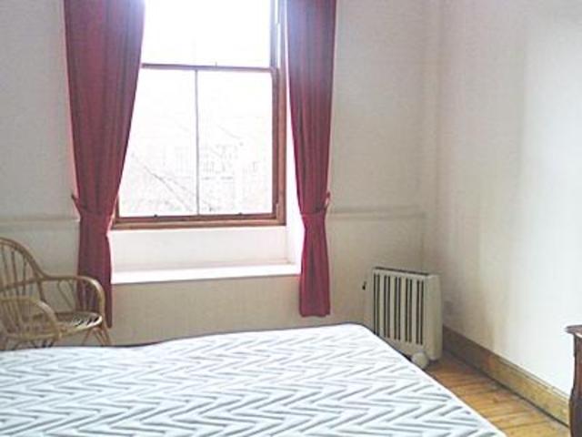  Image of 2 bedroom Flat to rent in Jeffrey Street Edinburgh EH1 at Jeffrey Street  Edinburgh, EH1 1DR