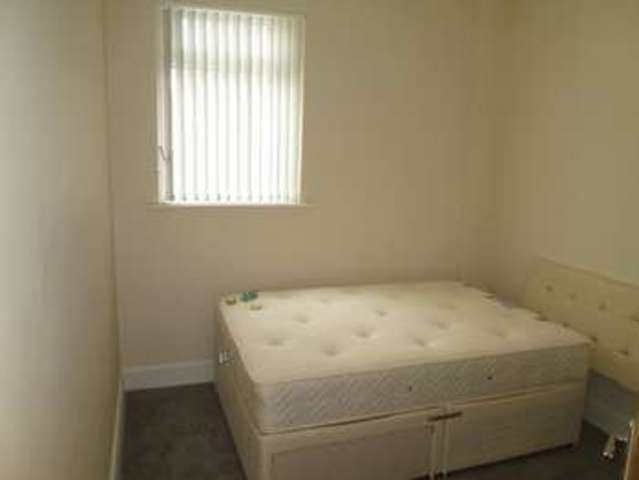  Image of 1 bedroom Flat to rent in John Street Porthcawl CF36 at Porthcawl  Porthcawl, CF36 3AP