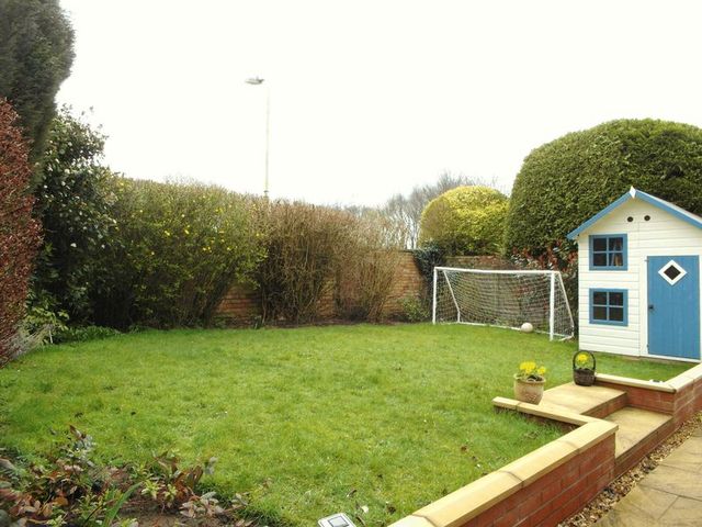  Image of 3 bedroom Detached house for sale in Juniper Row Newport TF10 at Juniper Row  Newport, TF10 7RT