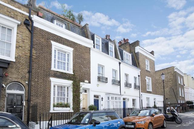  Image of 2 bedroom Flat for sale in Kensington Church Street London W8 at Kensington Church Street  London, W8 7LP