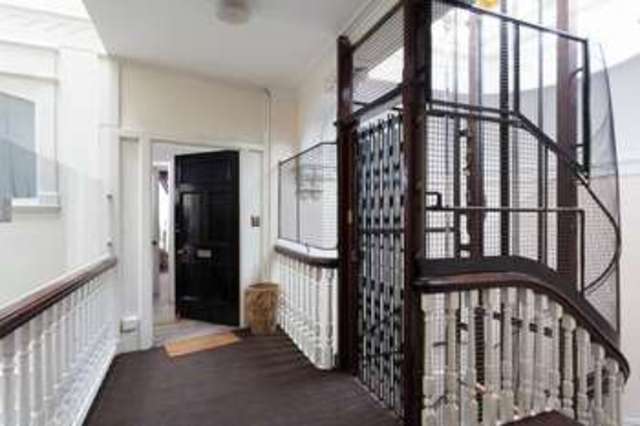  Image of 3 bedroom Flat for sale in London Road Tunbridge Wells TN1 at London Road  Tunbridge Wells, TN1 1DD