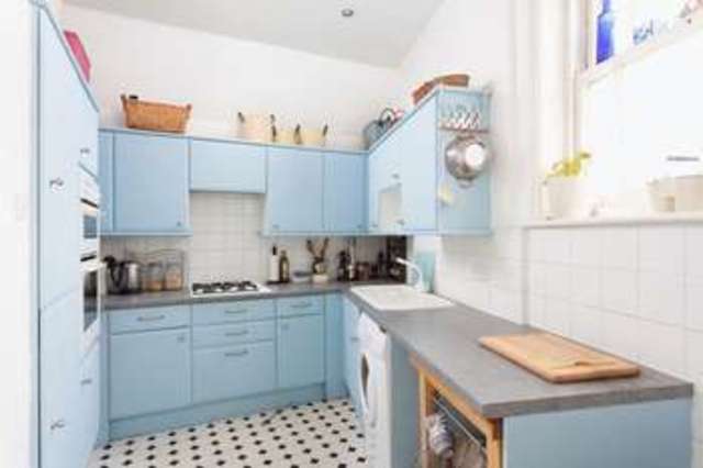  Image of 3 bedroom Flat for sale in London Road Tunbridge Wells TN1 at London Road  Tunbridge Wells, TN1 1DD
