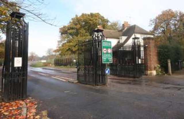  Image of 3 bedroom Semi-Detached house to rent in Kings Road Kingston upon Thames KT2 at Surrey  Kingston Upon Thames, KT2 5JH