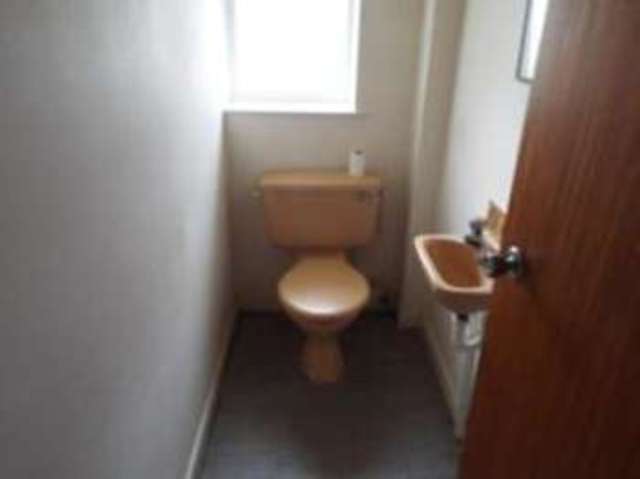  Image of 3 bedroom Bungalow for sale in Culver Park Close Kingsbridge TQ7 at Kingsbridge Devon Kingsbridge, TQ7 1LD