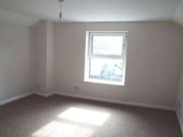  Image of 2 bedroom Detached house for sale in Duncombe Street Kingsbridge TQ7 at Kingsbridge Devon Kingsbridge, TQ7 1LR